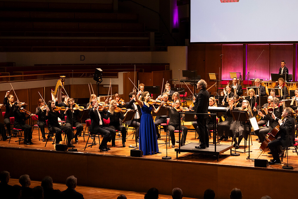 Violist tijdens Nederlands Vioolconcours.